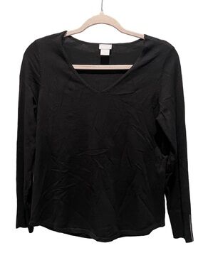 Chico’s v-neck black light sweater. Size 0 (US S)